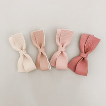 Load image into Gallery viewer, Jade Bow