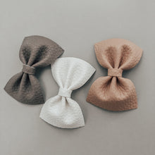 Load image into Gallery viewer, Georgia Bow