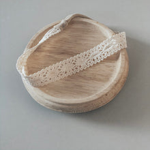 Load image into Gallery viewer, Lace Headband
