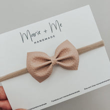 Load image into Gallery viewer, Georgia Bow