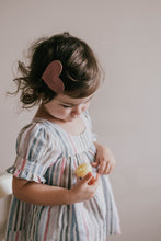 Load image into Gallery viewer, Heart Snap Clip