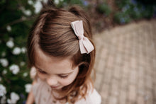 Load image into Gallery viewer, Jade Bow