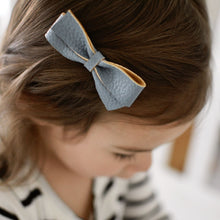 Load image into Gallery viewer, Jade Bow