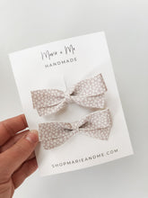 Load image into Gallery viewer, Jade Bow