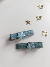 Load image into Gallery viewer, Glitter Star Clips