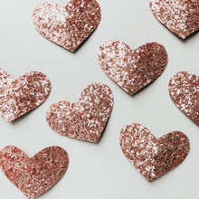 Load image into Gallery viewer, Heart Snap Clip