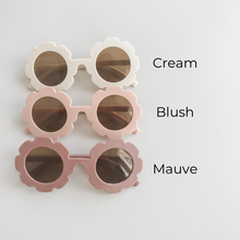Load image into Gallery viewer, Flower Sunnies
